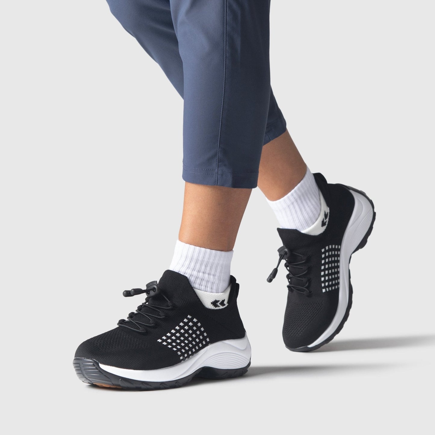Ortho Stretch Cushion Shoes - Black White